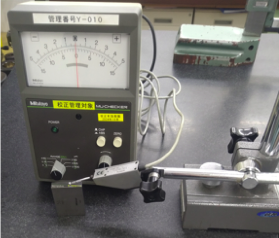 精密研削加工|測定設備の紹介 電気マイクロメータ | 大古精機WebOKS